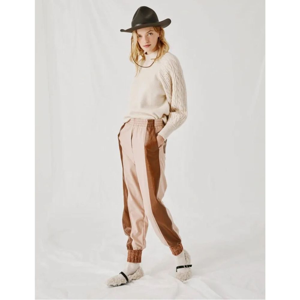 New Beatrice JOGGERS WITH FAUX LEATHER AND KNIT INSERTS Size 10